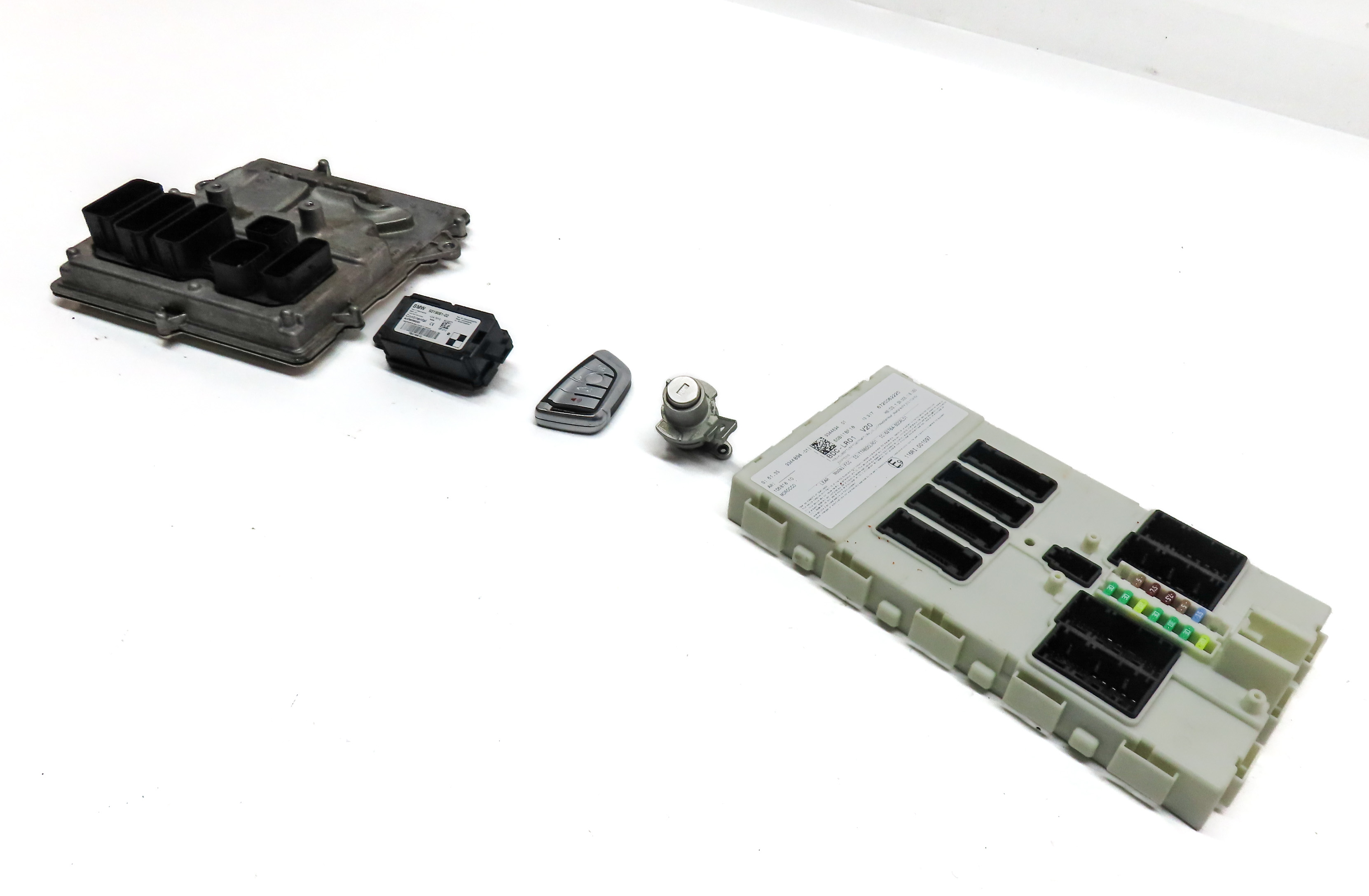 14-18 BMW X5 (F15) 3.0L N55 ENGINE CONTROL MODULE DME BCM ECU ECM KEY START SET — exact item pictured